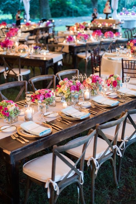 Dinner Table Decor Ideas, Wedding Dinner Table Decor, Southern Wedding Ideas, Wedding Dinner Table, White Bridal Gown, Romantic Wedding Receptions, Wedding Reception Ideas, Table Decor Ideas, Boda Mexicana