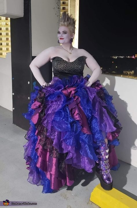 Ursula Costume Women, Diy Ursula Costume, Ursula Costume Diy, Ursula Dress, Halloween Prom, Ursula Costume, Easy Diy Costumes, Homemade Costume, Costume Works