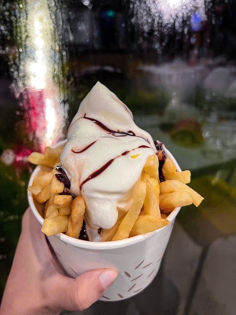 Fries And Ice Cream, Fried Ice Cream Recipe, Ice Cream Pictures, Aesthetic Dessert, Ice Cream Sunday, Acting Quotes, Summer Coolers, Fried Ice Cream, Ice Cream At Home