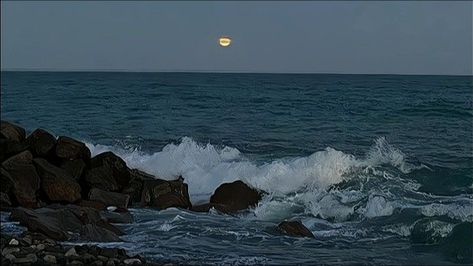 Dark Beach, Macbook Air Wallpaper, Mac Wallpaper, Night Scenery, Ocean Wallpaper, Ocean Vibes, Beach Wallpaper, Macbook Wallpaper, Aesthetic Desktop Wallpaper