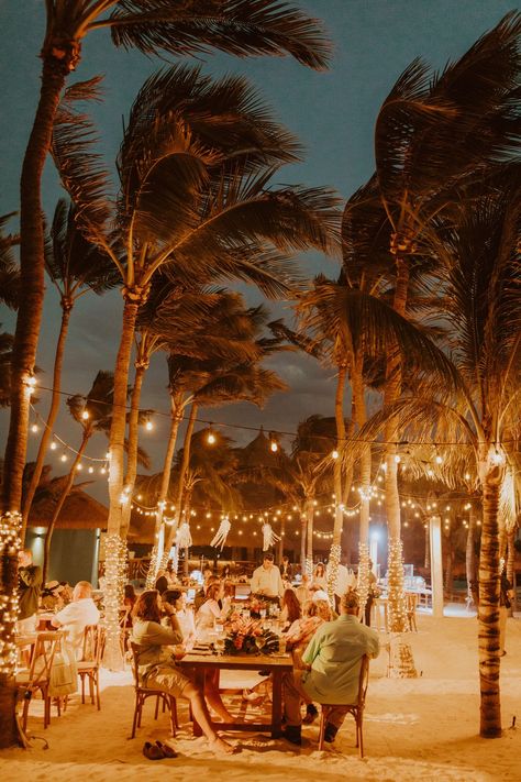 Colombian Beach Wedding, Aruba Wedding Flowers, Aruba Wedding Venues, Thailand Destination Wedding, Aruba Wedding Ideas, Aruba Elopement, Mauritian Wedding, Grenada Wedding, Caribbean Elopement