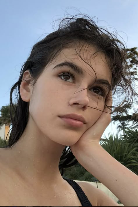 Here's What Models Look Like Without Makeup No Make Up Make Up Look, Model Tips, Maggie Lindemann, No Makeup, Kaia Gerber, Famous Models, Cindy Crawford, Without Makeup, Jennifer Lawrence