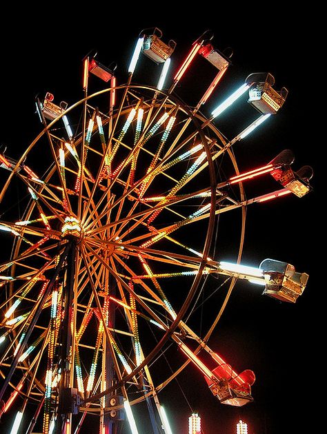 The Faris Wheel by 37MP, via Flickr Faris Wheel Aesthetic, Harvest Festival Aesthetic, Faris Wheel, Carnival Photography, Fall Fair, Carnival Lights, Night Festival, Ferris Wheels, Festival Aesthetic