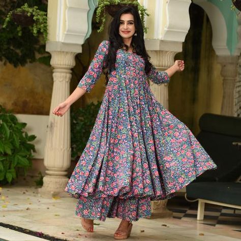 Salwar Suits for Women Frock Suit With Plazo, Frock Suit Design, Frock Designs For Women, Printed Anarkali Suits, Frock Suit, Quick Dip, Cotton Frocks, Frock Fashion, Simple Kurti Designs