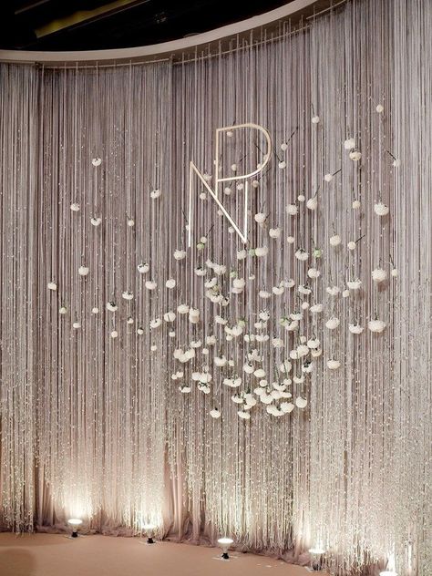 Elegant Backdrop Ideas, Wedding Background Decoration, Flower Walls, Minimalist Wedding Decor, Wedding Stage Design, Dream Wedding Decorations, Luxury Wedding Decor, Wedding Planning Decor, Wedding Backdrop Design