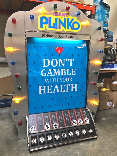 Giant Plinko - Arcade games, Racing simulators, Photo booths, Pinball Game Rental Games For Event Booth, Game Booth Design, Booth Games Ideas, Interactive Booth Games, Booth Games, Main Event Arcade, Booth Activation, Brand Experience Activation, Plinko Game