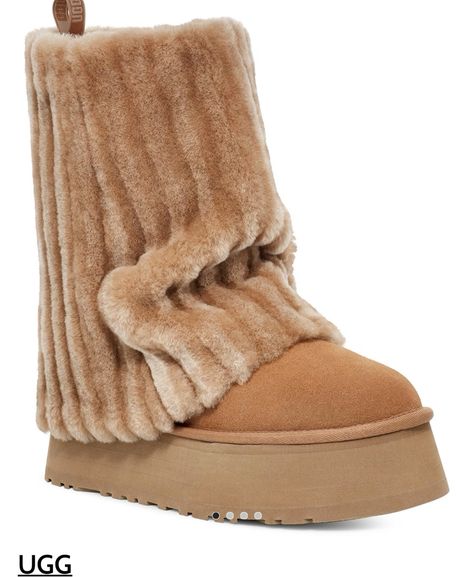 New trending ugh boots style Ugg Classic Short, Funky Shoes, Short Boot, New Rock, Girly Shoes, Aesthetic Shoes, Classic Boots, Ugg Classic, Swag Shoes