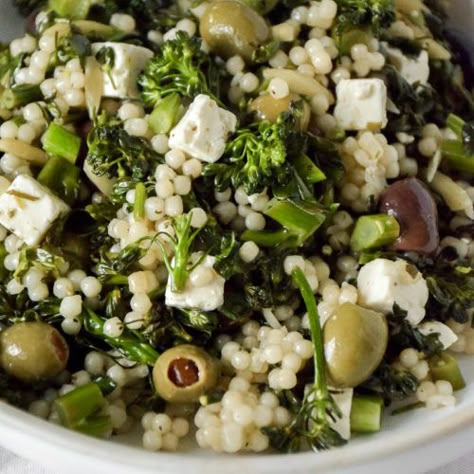 Super Clean Dinner Recipes, Broccolini Salad, Simple Couscous Recipes, April Recipes, Salad With Olives, Christmas Salads, Couscous Recipes, Couscous Salad, Quick Recipes