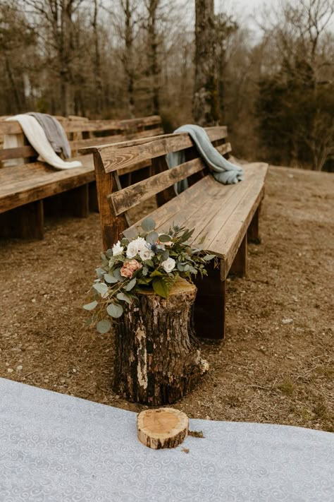 Country Wedding Pictures, Outdoor Country Wedding, Country Western Wedding, Western Style Wedding, Western Themed Wedding, Country Theme Wedding, Cowboy Wedding, Country Style Wedding, Dream Wedding Decorations