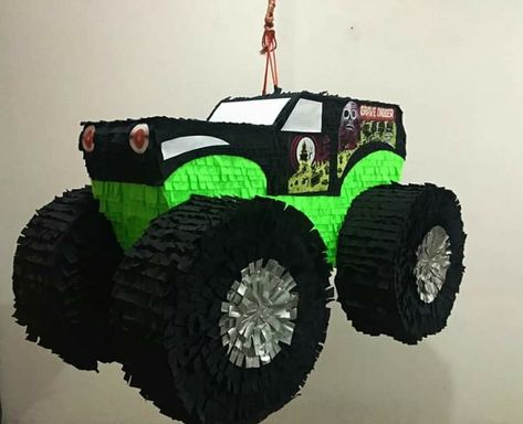 Grave Digger Pinata, Monster Truck Pinata Diy, Monster Jam Pinata, Monster Truck Pinata, Pinatas Ideas, Monster Jam Birthday Party, Monster Jam Birthday, Monster Jam Party, Diy Monsters