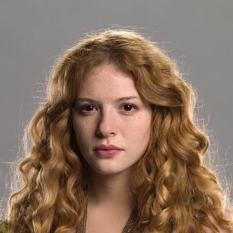 Twilight Saga 🧛‍♂️ on Instagram Twilight Fancast, Victoria Twilight, Twilight Makeup, Twilight Art, Rachelle Lefevre, Irish Women, Unique Models, Twilight Saga, Fav Celebs