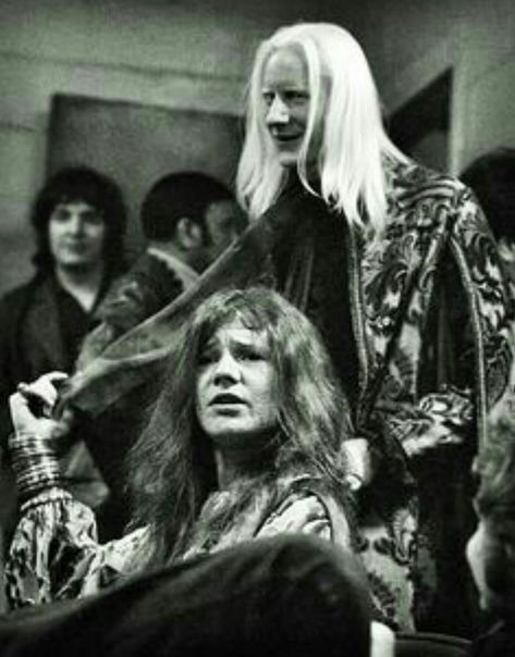 janis joplin and Johnny winter Janis Joplin Porsche, Johnny Winter, Acid Rock, Boho Chique, Jimi Hendrix Experience, Music Pics, Rock N Roll Music, Blues Music, Janis Joplin