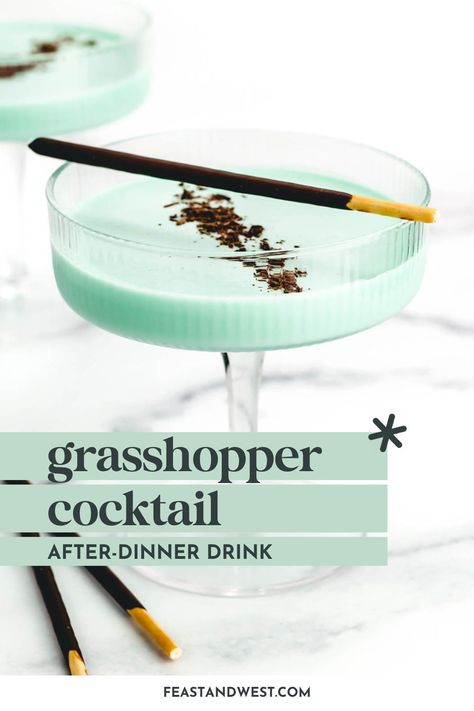 Grasshopper Drink Recipe, Grasshopper Drink, Cocktail With Mint, Cacao Drink, Spring Fruits, Marshmallow Vodka, Dinner Mints, Spring Fruit, Beautiful Dinner