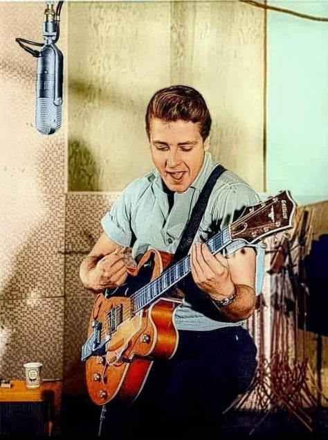 Eddie Cochran, 50s Rock And Roll, 1950s Rock And Roll, Rockabilly Music, 50s Music, Ritchie Valens, Blues Musicians, Buddy Holly, Cool Dance Moves