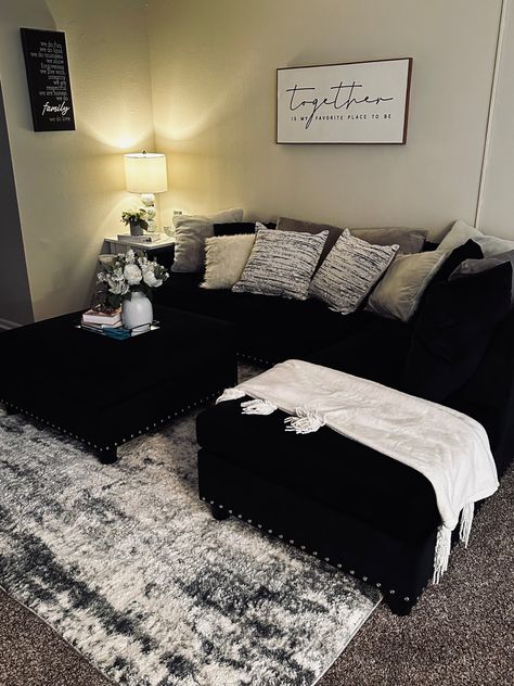 Black White And Silver Living Room Ideas, Living Room Rugs Black Couch, Black Silver White Living Room, Couches Living Room Black, Home Decor Black Couch, Grey Carpet Apartment Decor, Black Silver Room Decor, Black Grey White Brown Living Room, Black And Gray Apartment Decor