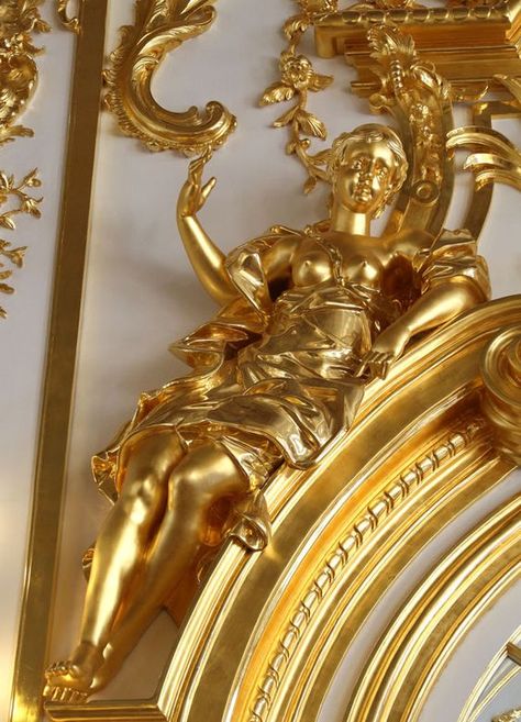 Royal Yellow Aesthetic, Colour Palette Mood Boards, Gold Photoshoot, Catherine Palace, Amber Room, Cream Room, Royal Yellow, Palace Interior, Wonder Of The World