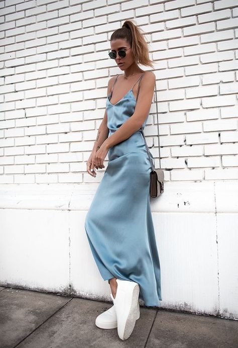 Pin : @morganreidy #fashion #style #clothes #ootd #fashionblogger #streetstyle #styleblogger #styleinspiration #whatiworetoday #mylook #todaysoutfit #lookbook #fashionaddict #clothesintrigue Prom Dresses Long Blue, Outfit Elegantes, Blogger Outfits, Silk Slip Dress, Outfit Trends, Business Outfit, Mode Inspo, Evening Gowns Formal, Prom Dresses Blue