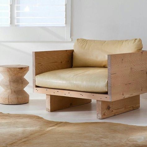 Timber Furniture Design, Mark Tuckey Furniture, Timber Armchair, Simple Wood Furniture, Armchair Diy, Natural Furniture, Timber Furniture, Diy Sofa, Natural Design