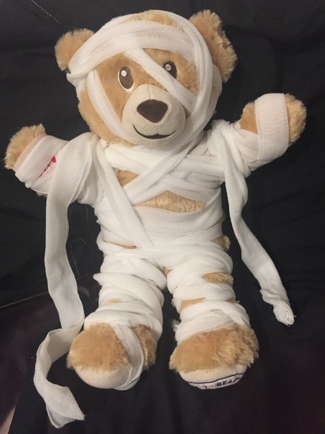 Halloween Build a bear Mummy costume Simply wrapped this bear in crepe bandage to create a Halloween Mummy bear Halloween Build A Bear, Creepy Teddy Bear Diy, Stuffy Toys, Stuffed Animal Gore, Mummy Costume, Room Parent, Creepy Plushies Teddy Bears, Bear Halloween, Parents Room