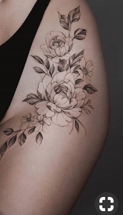 Thigh Piece Tattoos, Flower Thigh Tattoos, Woman Flower, Hip Thigh Tattoos, Hip Tattoos Women, Leg Tattoos Women, Dope Tattoos For Women, Stylist Tattoos, Thigh Tattoos Women