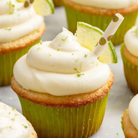 PSA: It's national tequila day... but if you're a true tequila fan, you probably already knew this. Celebrate with these ridiculously cute (and boozy) cupcakes. Alcohol Desserts, Key Lime Cupcakes, Boozy Treats, Margarita Cupcakes, Boozy Cupcakes, Lime Cupcakes, Easy Cupcake Recipes, Boozy Desserts, Torte Cupcake