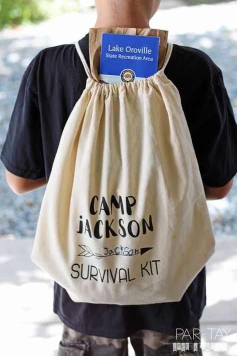 Survival Theme Party, Camping Birthday Goodie Bags, Survival Party Ideas, Camp Survival Kit, Food For Survival, Camping Party Ideas, Snack Halloween, Camping Party Favors, Camping Theme Birthday