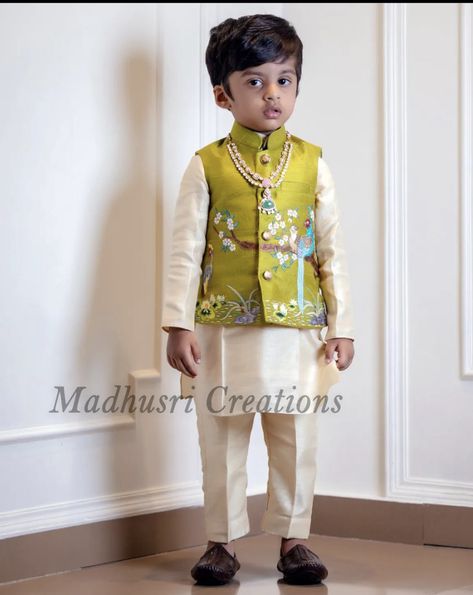 Baby Boy Ethnic Wear, Traditional Dress For Boy, Boys Party Wear, Kids Wedding Outfits, Kids Dress Boys, Kids Ethnic Wear, Latest Blouse Designs Pattern, Baby Boy Dress, Kids Dress Wear