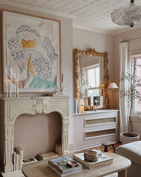 Antique Modern Living Room, Reserve Home, Parisian Decor, Antique Shopping, Rectangular Wall Mirror, Whimsical Home, Vintage Thrift, Apartment Inspiration, Thrift Shopping