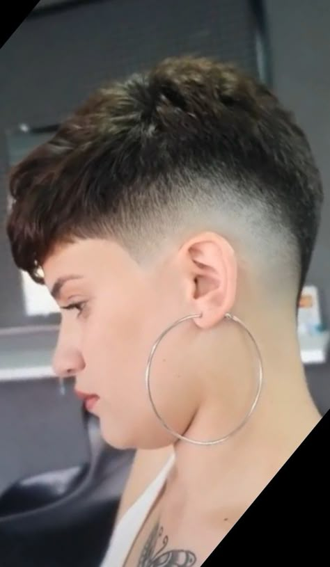 Short Hair Shaved Sides, Shaved Sides Pixie, Buzzed Hair Women, Clipper Cut, Buzzed Hair, Mens Fade, Short Hair Undercut, Shaved Side Hairstyles, Shaved Sides