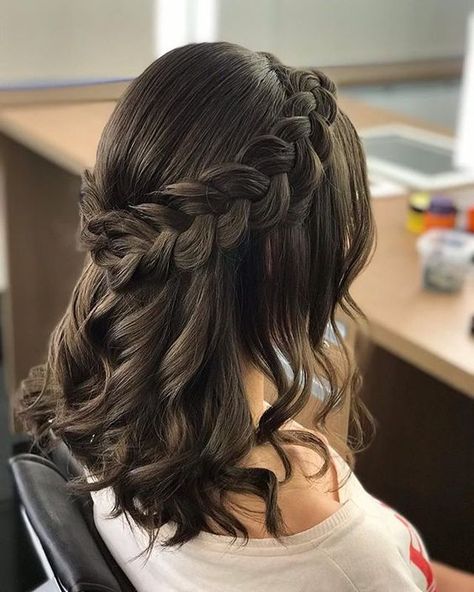 Quince Hair, Traditional Hairstyle, Quince Hairstyles, Kdrama Quotes, Hairdos For Short Hair, Front Hair Styles, Peinados Fáciles Para Cabello Corto, Hair Stylies, Short Wedding Hair