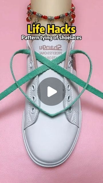 The Folding Hacks on Instagram: "Pattern tying of shoelaces #foldingclothes #organize #storagehacks #folding #foldinghacks" Folding Hacks, Shoelace Patterns, Shoes Hack, Belt Top, Folding Clothes, Smart Solutions, Smart Storage, Storage Hacks, Shoe Lace Patterns