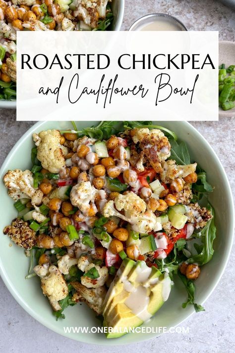 This Roasted Chickpea and Cauliflower Bowl is a plant based meal that's perfect for meal prep! Chickpea Power Bowl, Chickpea And Cauliflower, Cauliflower Bowl, Balanced Dinner, Chic Peas, Cauliflower Hummus, Plant Based Meal, Hummus Bowl, Roasted Chickpea