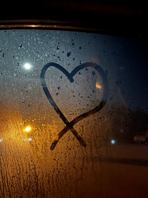 Car Fogged Windows, Fogged Up Car Windows Aesthetic, Fogged Windows, Alley Aesthetic, Evermore Era, Heart Window, Rain Window, Window Shadow, Body References