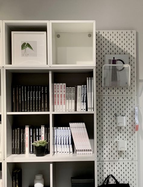 Ikea White Square Shelves, Ikea Bookshelf Aesthetic, Aesthetic White Bookshelf, Ikea Shelf Aesthetic, Cube Shelf Aesthetic, Small Book Shelf Aesthetic, Square Shelf Decor, White Bookshelf Aesthetic, White Cube Shelf