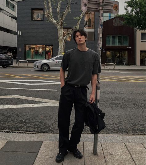 Hot Summer Men Outfit, Asian Black Outfit Men, Black Polo Shirt Outfit Men Aesthetic, Aesthetic Summer Outfits Korean Men, Asian All Black Outfit Men, Black Polo Outfit Men Korean, Male Outfits Aesthetic, Boyfriend Outfit, Guys Fits