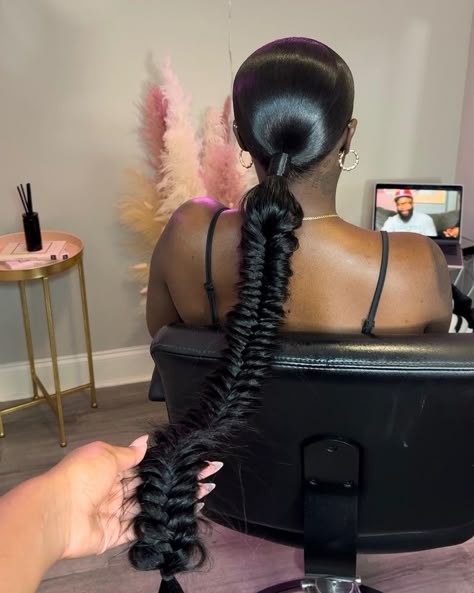 Fishtale Braid Black Women, 3part Ponytail, Fishtail Ponytail Black Women, Fishtail Ponytail, Cute Ponytail Hairstyles, Easy Hairstyles For Medium Hair, Sleek Ponytail Hairstyles, Black Ponytail Hairstyles, Braids Hairstyles Pictures