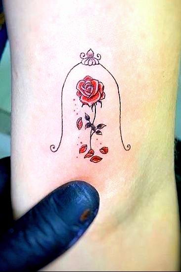 Dainty Princess Tattoo, Rose Beauty And The Beast Tattoo, Disney Rose Tattoo, Mini Disney Tattoos Beauty And The Beast, Enchanted Rose Tattoo, Belles Rose Disney Tattoo, Sleeping Beauty Tattoo, L Tattoo, Enchanted Rose