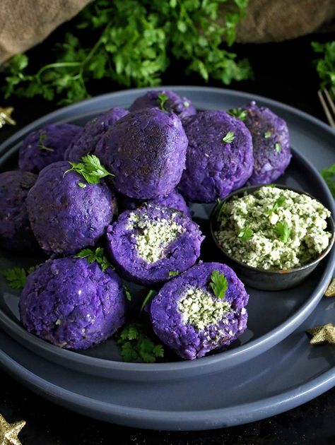 Cashew Cheese Stuffed Purple Potato Balls • Green Evi Purple Potato Recipes, Potato Balls Recipe, Vegan Cashew Cheese, Potato Balls, Christmas Side, Stuffed Potato Balls, Purple Food, Purple Potatoes, Calorie Calculator