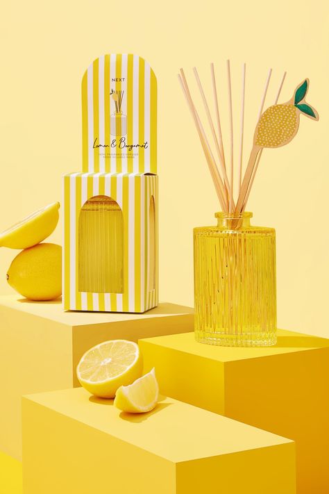 A beautifully crafted fragrance with sparkling citrus, lemon and bergamot over deep sophisticated florals. Reed Diffuser Packaging, Spring Candles, Perfume Box, Making Candles, Aesthetic Candles, Still Photography, Reed Diffusers, Fragrance Diffuser, Shape And Form