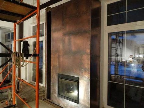 Fireplace made of copper Copper Fireplace, Loft Fireplace, Copper Wall Tiles, Retro Fireplace, Metal Interior Design, Fireplace Tv Wall, Arizona House, Living Room Tiles, Copper Wall