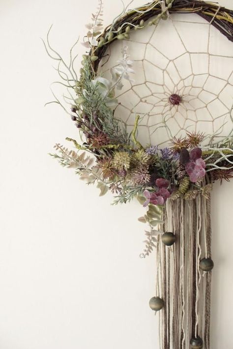 Woodland Wedding Decorations, Forest Clearing, Diy Dream Catcher Tutorial, Dream Catcher Tutorial, Dream Catcher Patterns, Singing Birds, Diy Christmas Presents, Boho Crafts Diy, Dream Catcher Craft