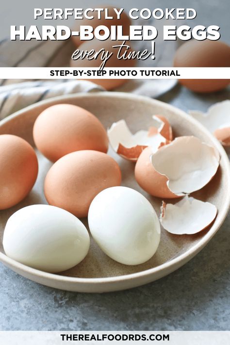 This step-by-step photo tutorial will show you exactly how to make Easy Peel Hard Boiled Eggs! No more stuck-on shells or overcooked yolks. This foolproof method for making easy peel boiled eggs will become your go-to way to cook eggs every time. Boiled Egg Calories, Easy Peel Boiled Eggs, Boiled Egg Times, Easy Peel Hard Boiled Eggs, How To Boil Eggs, Hard Boiled Eggs Easy Peel, Easy Peel Eggs, Easy Hard Boiled Eggs, Boiled Egg Recipes