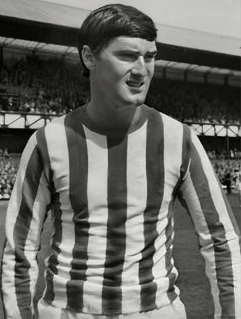 Jim Baxter v Glasgow Celtic (07/08/1965) Jim Baxter, Glasgow Celtic, Glasgow Rangers Fc, Glasgow Rangers, Rangers Fc, Glasgow, Quick Saves