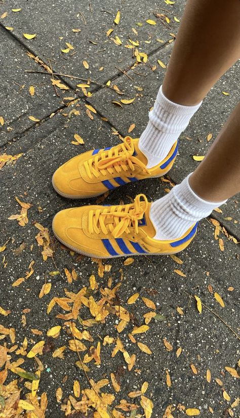 Adidas Spezials, Adidas Gazelle Bold, Gazelle Bold, Shoe Wishlist, Funky Shoes, Adidas Spezial, Shoe Inspo, Swag Shoes, Adidas Gazelle