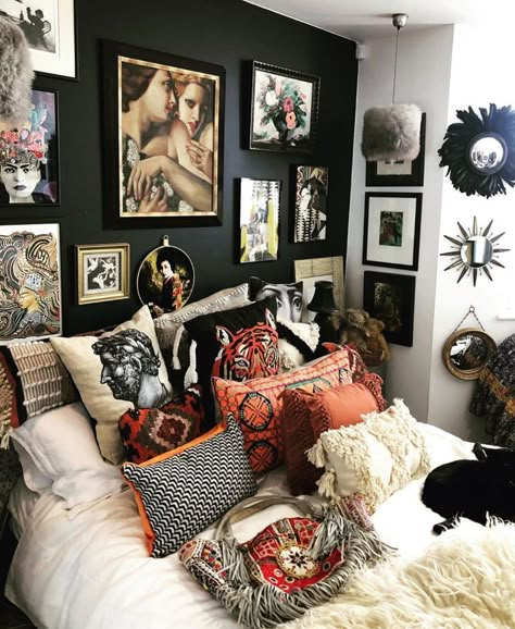 Goth Glam Interior Design, Rocker Chic Bedroom, Moody Eclectic Decor Bedroom, Turning A Living Room Into A Bedroom, Black Eclectic Bedroom, Edgy Bedroom Inspirations, Eccentric Bedroom Decor, Boho Moody Bedroom, One Black Wall Bedroom