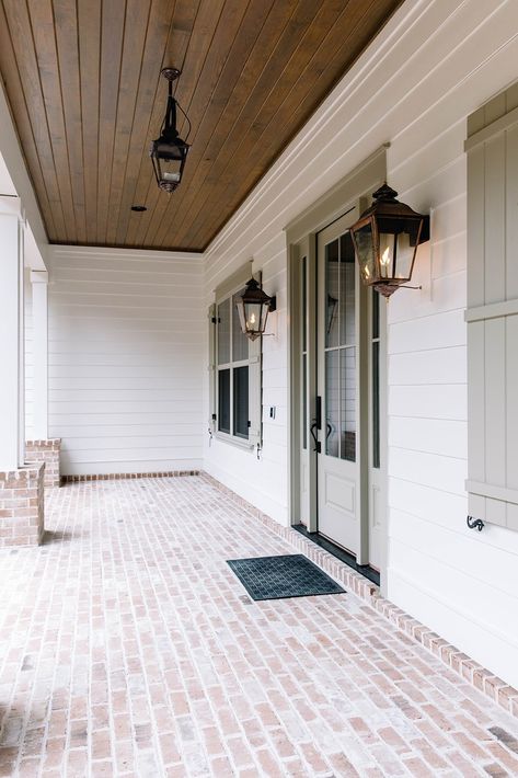 Craftsman Front Porch Ideas, Stained Wood Ceiling, Old Farmhouse Exterior, Home Front Porch, Brick Porch, Vision 2023, Brick Archway, Farm Road, House Paint Color Combination