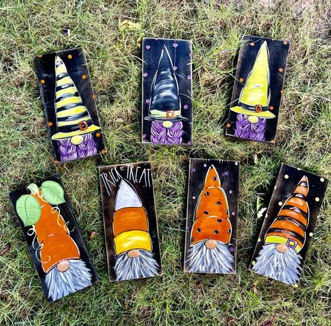 Fall Wood Painting Ideas, Gnome Wood Sign, Cavas Art, Gnome Signs, Porch Leaners, Gnome Ideas, Craft Therapy, Fall Paintings, Wood Paintings