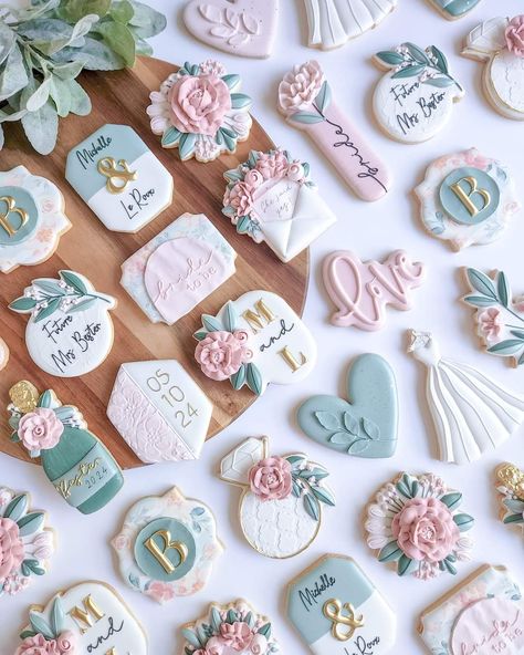 Luau Bridal Shower, Wedding Shower Cookies, Bridal Shower Cookies, Wedding Shower, Future Wedding, Cookie Decorating, Bachelorette Party, Bridal Shower, Shower