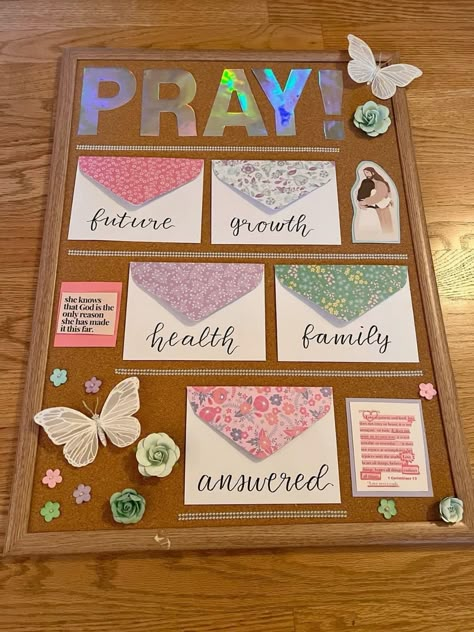 Diy Prayer Board, Prayer Vision Board, Prayer Closet, Prayer Corner, Bible Study Methods, Prayer Wall, Bible Study Tips, Christian Crafts, Christian Bible Study