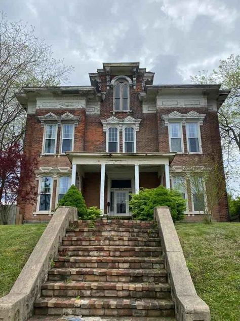 Cheap Mansions, Old Mansions For Sale, Old Victorian Mansions, Old Mansions Interior, Abandoned Mansion For Sale, Ohio House, Old Victorian Homes, Historic Renovation, Old Mansion